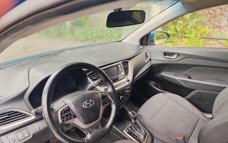 Hyundai Solaris II рестайлинг, 2019 год, 1 020 000 рублей, 4 фотография