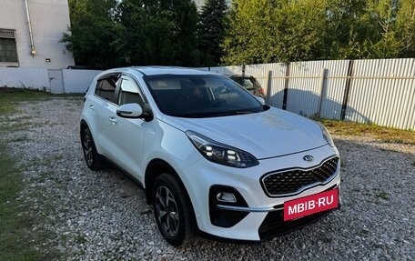 KIA Sportage IV рестайлинг, 2020 год, 2 450 000 рублей, 2 фотография