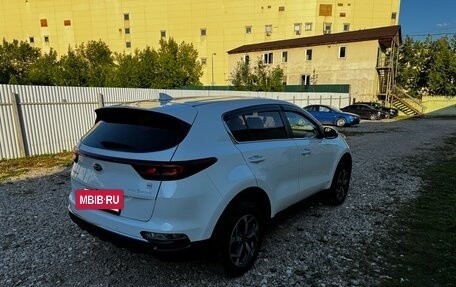KIA Sportage IV рестайлинг, 2020 год, 2 450 000 рублей, 4 фотография
