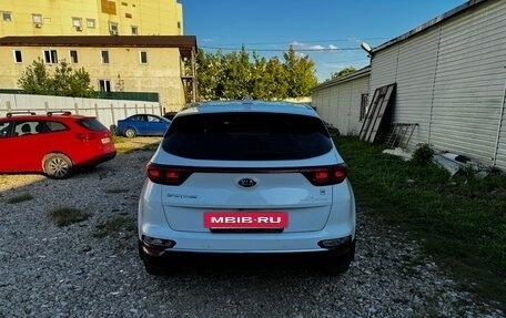 KIA Sportage IV рестайлинг, 2020 год, 2 450 000 рублей, 5 фотография