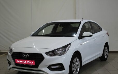 Hyundai Solaris II рестайлинг, 2018 год, 1 240 000 рублей, 1 фотография