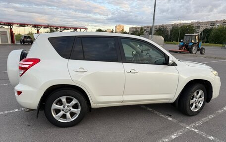 Toyota RAV4, 2011 год, 1 400 000 рублей, 4 фотография