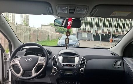 Hyundai ix35 I рестайлинг, 2012 год, 1 000 110 рублей, 4 фотография