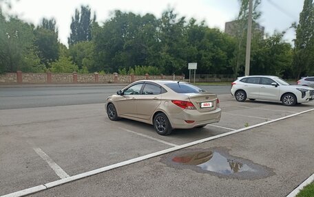 Hyundai Solaris II рестайлинг, 2011 год, 705 000 рублей, 2 фотография