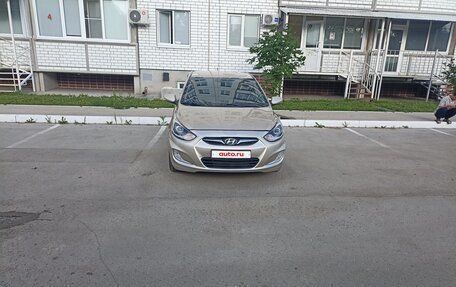 Hyundai Solaris II рестайлинг, 2011 год, 705 000 рублей, 3 фотография