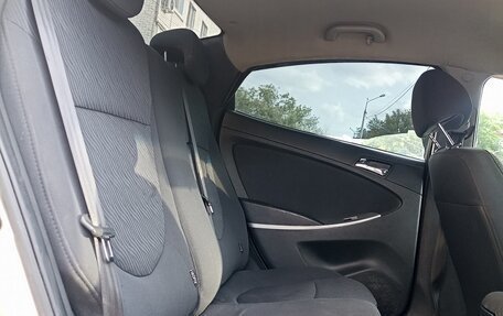 Hyundai Solaris II рестайлинг, 2011 год, 705 000 рублей, 8 фотография