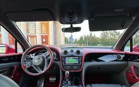 Bentley Bentayga I, 2017 год, 12 500 000 рублей, 5 фотография