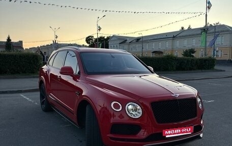 Bentley Bentayga I, 2017 год, 12 500 000 рублей, 2 фотография