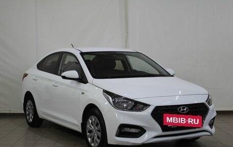Hyundai Solaris II рестайлинг, 2018 год, 1 240 000 рублей, 5 фотография