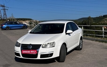 Volkswagen Jetta VI, 2009 год, 800 000 рублей, 1 фотография