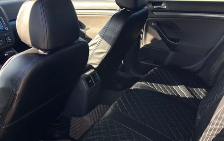 Volkswagen Jetta VI, 2009 год, 800 000 рублей, 10 фотография