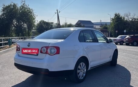 Volkswagen Jetta VI, 2009 год, 800 000 рублей, 6 фотография
