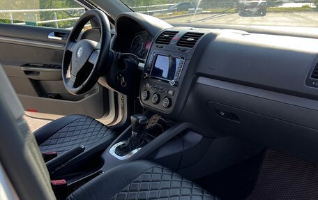 Volkswagen Jetta VI, 2009 год, 800 000 рублей, 11 фотография