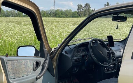 Chevrolet Niva I рестайлинг, 2004 год, 550 000 рублей, 16 фотография