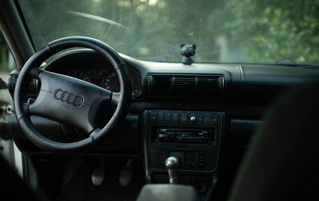 Audi A4, 1995 год, 300 000 рублей, 2 фотография