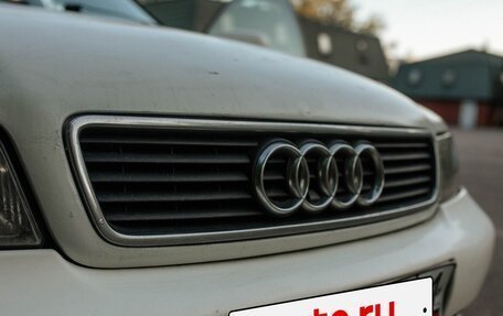 Audi A4, 1995 год, 300 000 рублей, 13 фотография