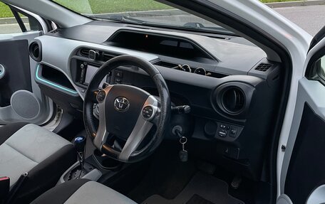 Toyota Aqua I, 2013 год, 1 100 000 рублей, 8 фотография