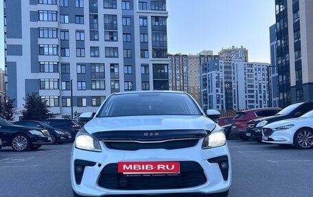 KIA Rio IV, 2018 год, 700 000 рублей, 3 фотография