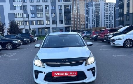 KIA Rio IV, 2018 год, 700 000 рублей, 2 фотография