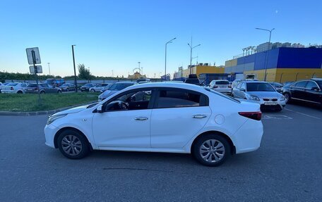 KIA Rio IV, 2018 год, 700 000 рублей, 8 фотография