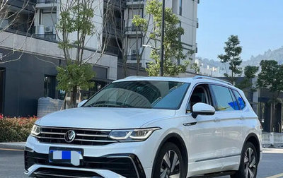 Volkswagen Tiguan II, 2022 год, 2 989 810 рублей, 1 фотография