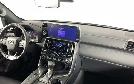 Lexus LX, 2024 год, 24 590 000 рублей, 11 фотография