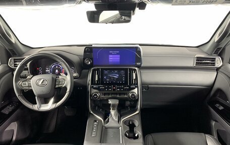 Lexus LX, 2024 год, 24 590 000 рублей, 14 фотография