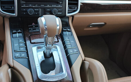Porsche Cayenne III, 2010 год, 2 680 000 рублей, 10 фотография
