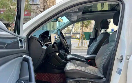 Volkswagen Tiguan II, 2022 год, 2 989 810 рублей, 8 фотография