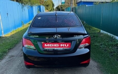 Hyundai Solaris II рестайлинг, 2015 год, 915 000 рублей, 2 фотография