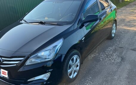 Hyundai Solaris II рестайлинг, 2015 год, 915 000 рублей, 4 фотография