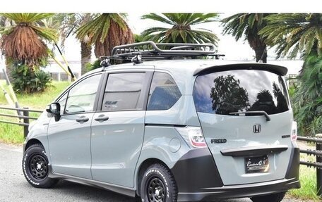 Honda Freed I, 2014 год, 840 001 рублей, 4 фотография