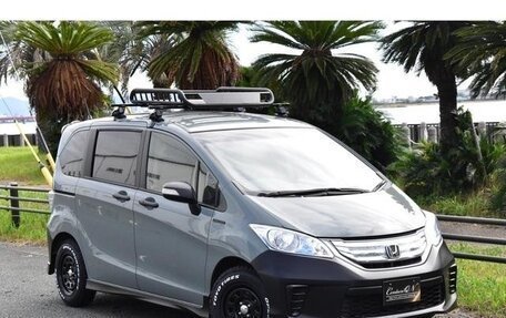 Honda Freed I, 2014 год, 840 001 рублей, 2 фотография