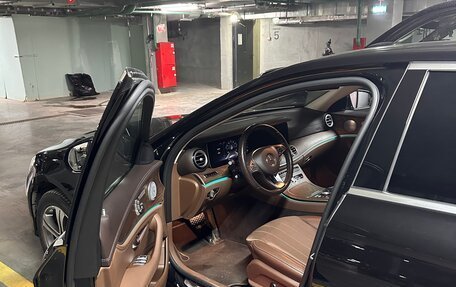 Mercedes-Benz E-Класс, 2016 год, 3 900 000 рублей, 8 фотография
