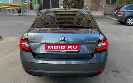 Skoda Octavia, 2018 год, 1 985 000 рублей, 2 фотография