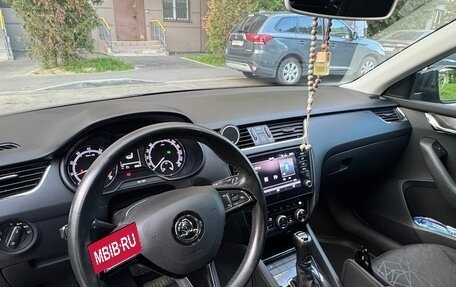Skoda Octavia, 2018 год, 1 985 000 рублей, 8 фотография
