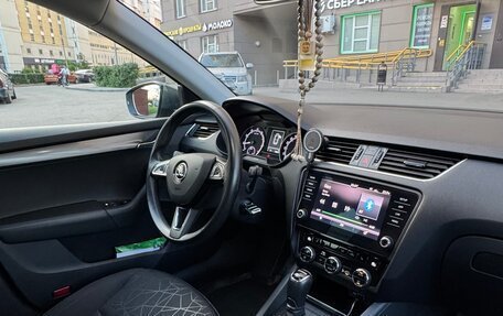 Skoda Octavia, 2018 год, 1 985 000 рублей, 12 фотография