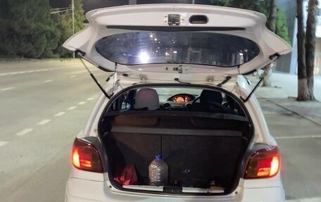 Toyota Vitz, 2004 год, 420 000 рублей, 6 фотография