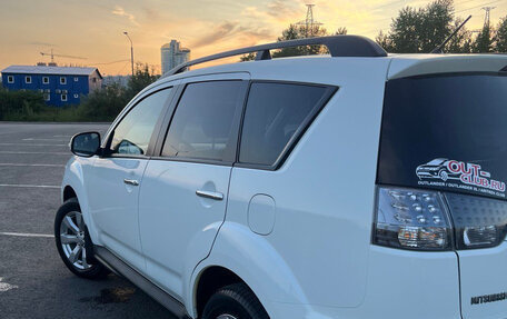 Mitsubishi Outlander III рестайлинг 3, 2010 год, 1 825 000 рублей, 7 фотография