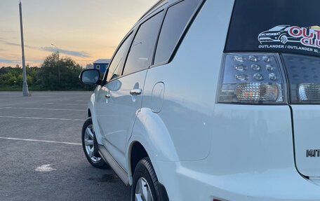 Mitsubishi Outlander III рестайлинг 3, 2010 год, 1 825 000 рублей, 6 фотография