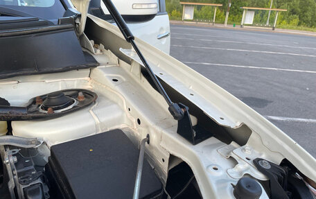 Mitsubishi Outlander III рестайлинг 3, 2010 год, 1 825 000 рублей, 17 фотография