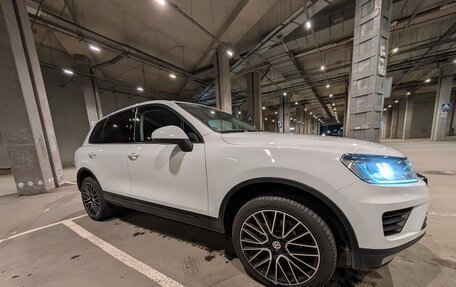 Volkswagen Touareg III, 2015 год, 2 750 000 рублей, 4 фотография