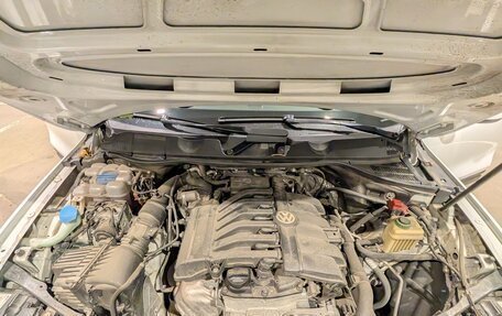 Volkswagen Touareg III, 2015 год, 2 750 000 рублей, 13 фотография