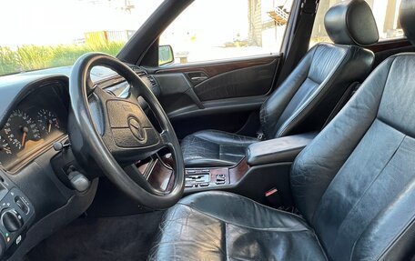 Mercedes-Benz E-Класс, 1997 год, 500 000 рублей, 8 фотография