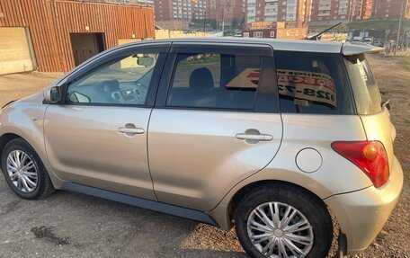 Toyota Ist II, 2002 год, 400 000 рублей, 2 фотография
