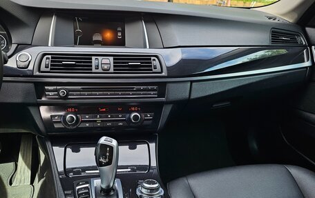BMW 5 серия, 2013 год, 2 350 000 рублей, 13 фотография