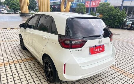 Honda Fit, 2022 год, 1 250 000 рублей, 6 фотография