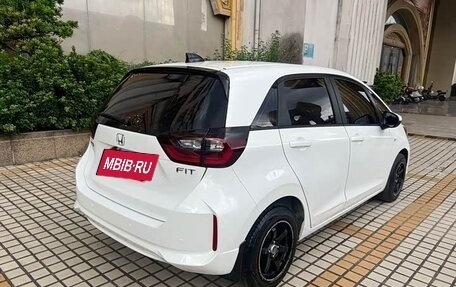 Honda Fit, 2022 год, 1 250 000 рублей, 4 фотография