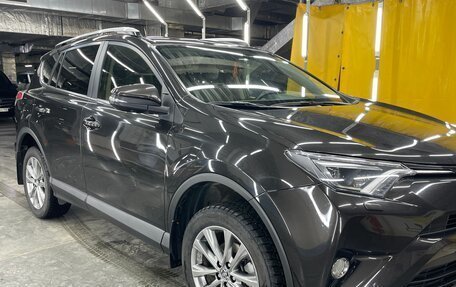 Toyota RAV4, 2016 год, 2 600 000 рублей, 3 фотография