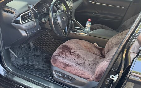 Toyota Camry, 2018 год, 2 530 000 рублей, 5 фотография